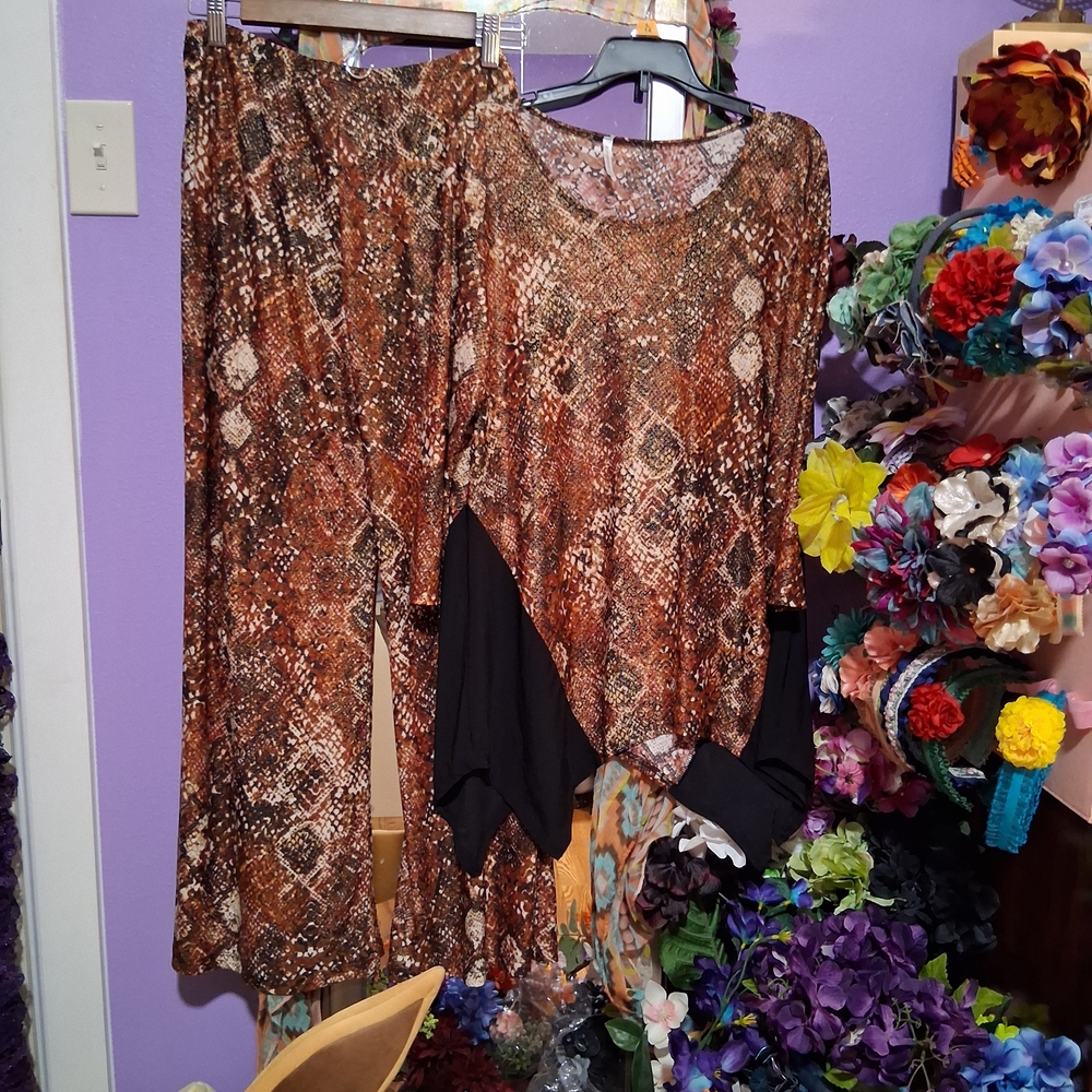 Passport Brown Snake Print Blouse